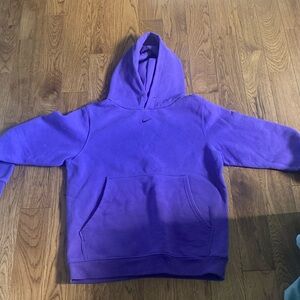 Nike purple vintage hoodie, size medium.